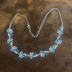 Elegant Blue and silver necklace